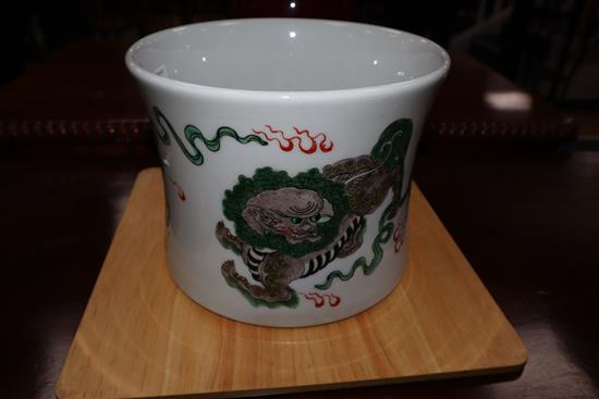 A Chinese dragon brush pot, Kangxi mark, diameter 21cm